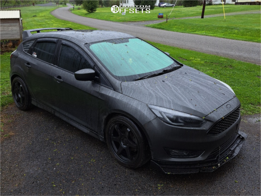 2851386-1-2018-focus-ford-se-