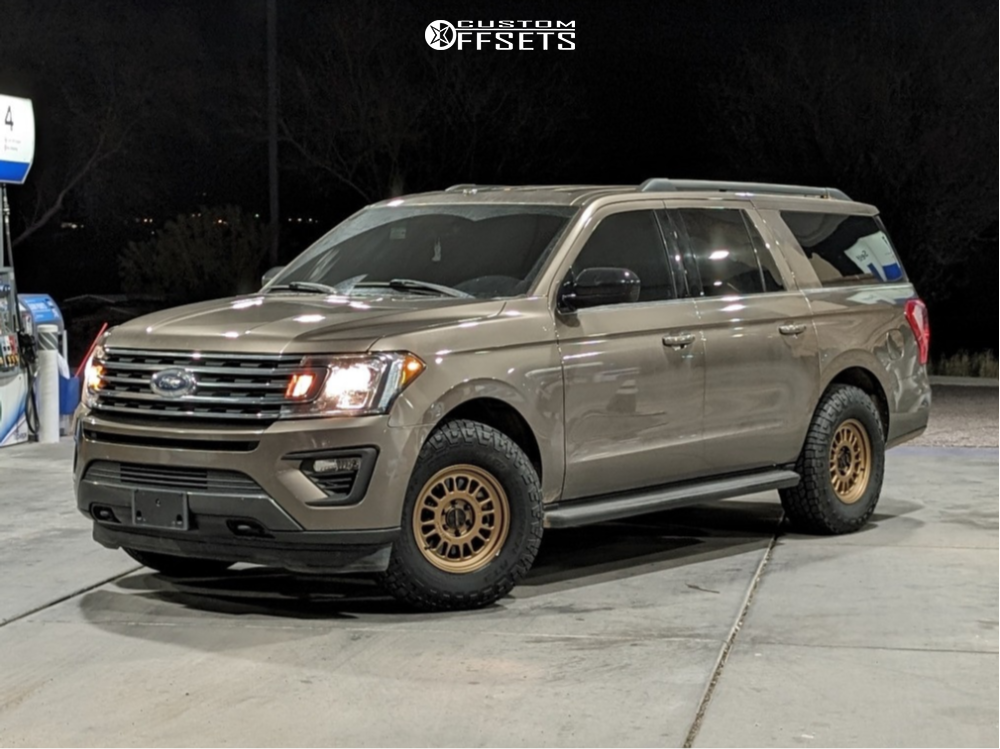2019 Ford Expedition with 17x8.5 25 Method Mr318 and 285/75R17