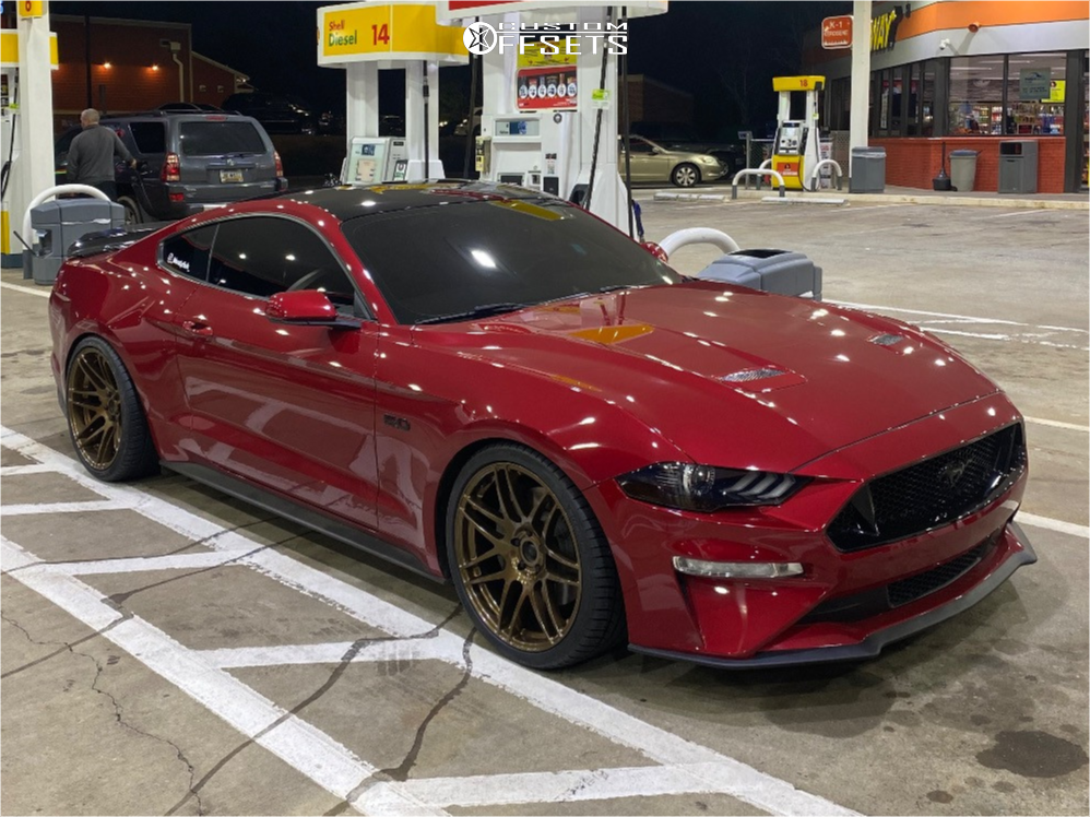 2912275-1-2020-mustang-ford-gt
