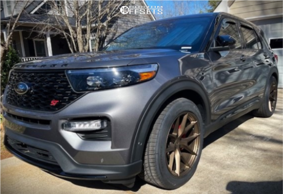 2912824-1-2022-explorer-ford-