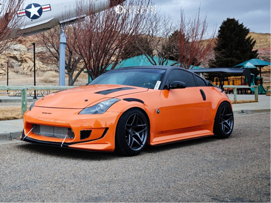 きゅん 2007 Nissan 350Z with 18x10.5 12 Kansei Astro and 245/45R18
