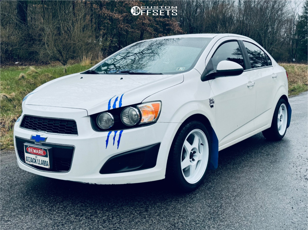 2962687-1-2014-sonic-chevrolet