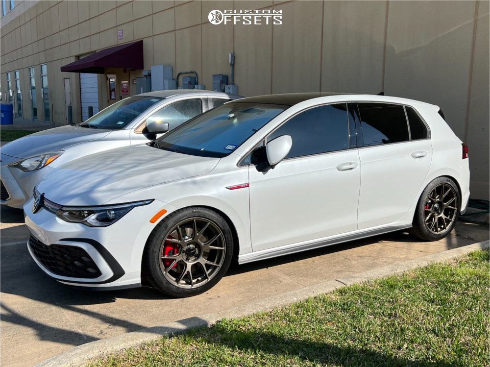 2024 Volkswagen GTI with 18x8.5 43 Konig Ampliform and 245/40R18