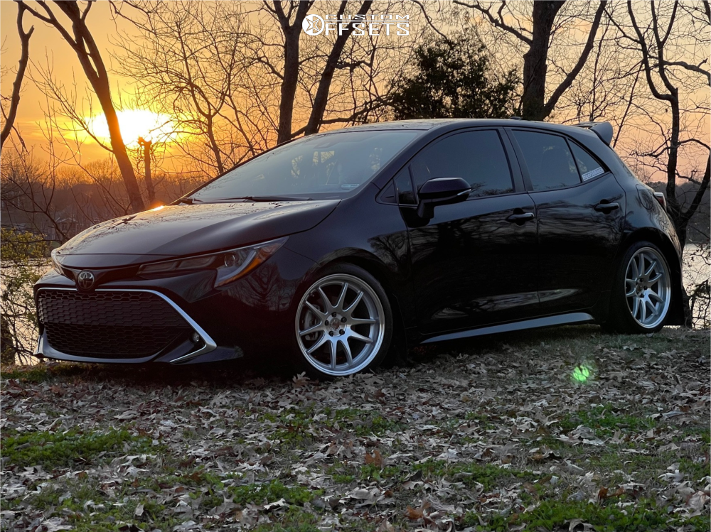 3015031-1-2019-corolla-toyota-