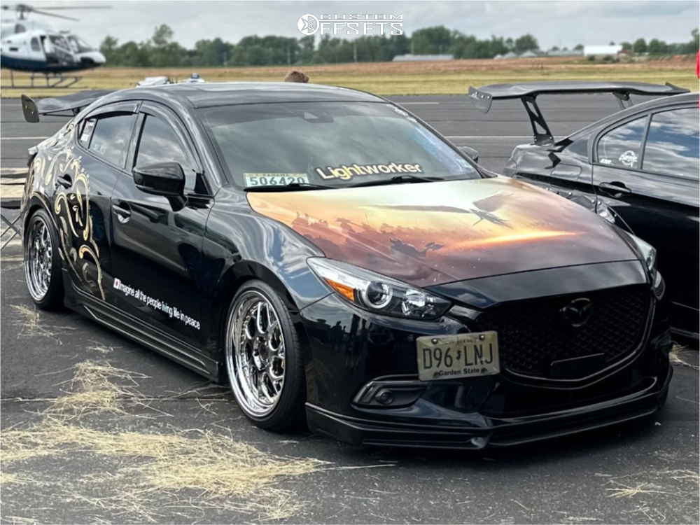 3062229-1-2018-3-mazda-touring