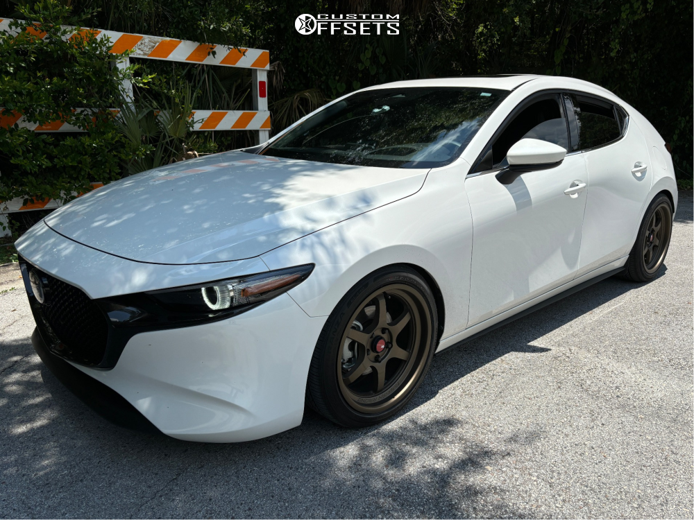 3064596-1-2024-3-mazda-premium