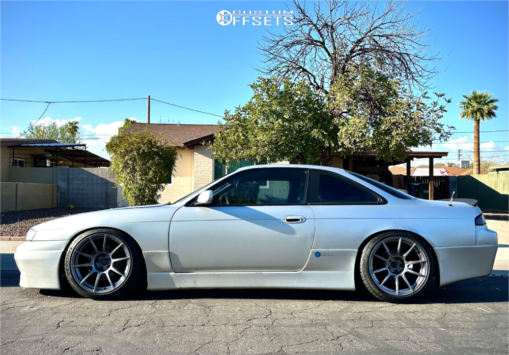 1995 Nissan 240SX with 18x9.5 15 SSR Gtx01 and 235/40R18 Michelin